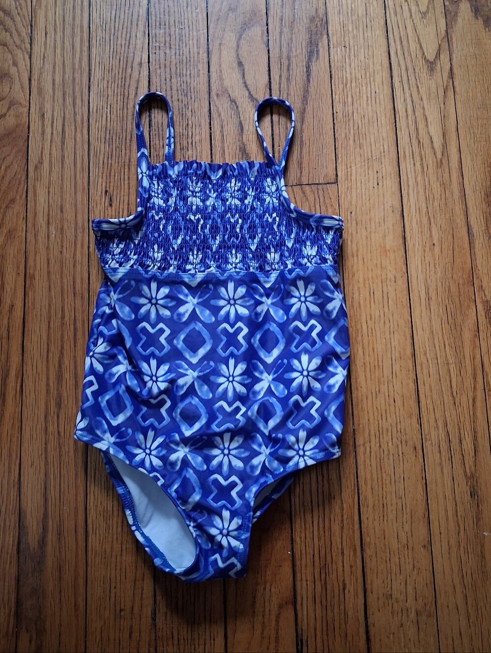 Osh Kosh B'gosh - Toddler Girl Blue/White Tie Dyed One Piece Swimsuit. Size 4T